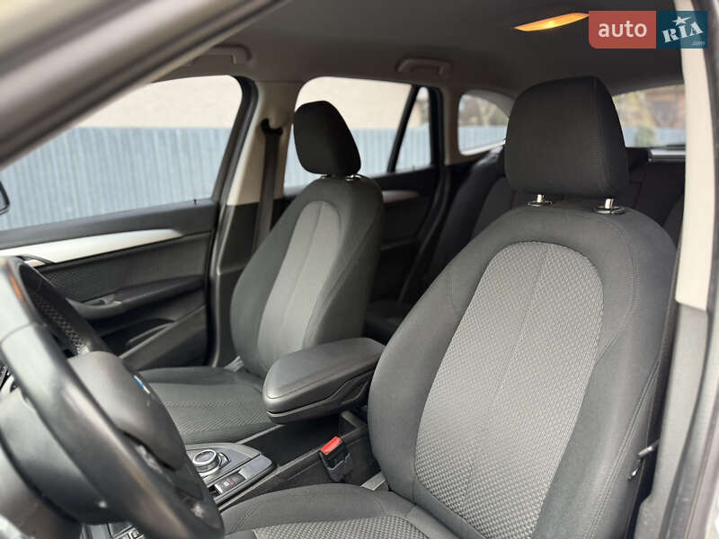 Внедорожник / Кроссовер BMW X1 2018 в Ужгороде