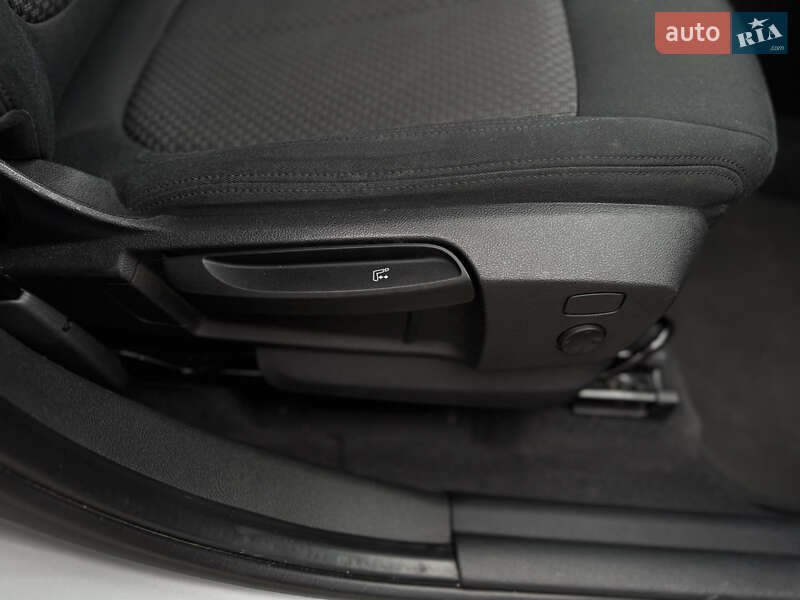 Внедорожник / Кроссовер BMW X1 2018 в Ужгороде