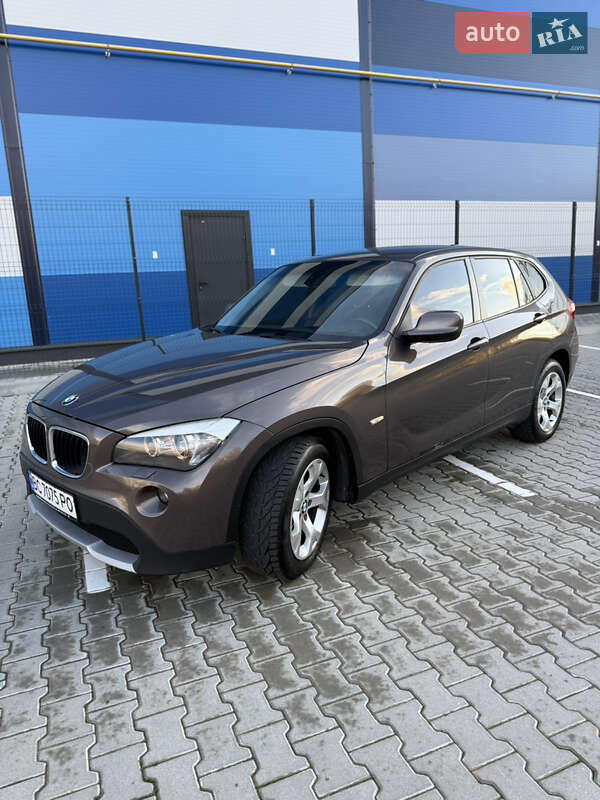 Внедорожник / Кроссовер BMW X1 2011 в Львове