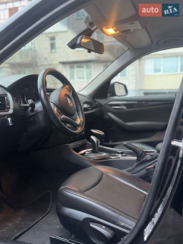 Внедорожник / Кроссовер BMW X1 2013 в Киеве