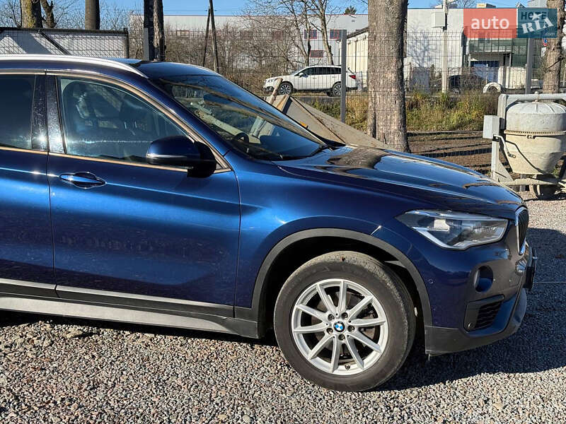 Внедорожник / Кроссовер BMW X1 2015 в Стрые