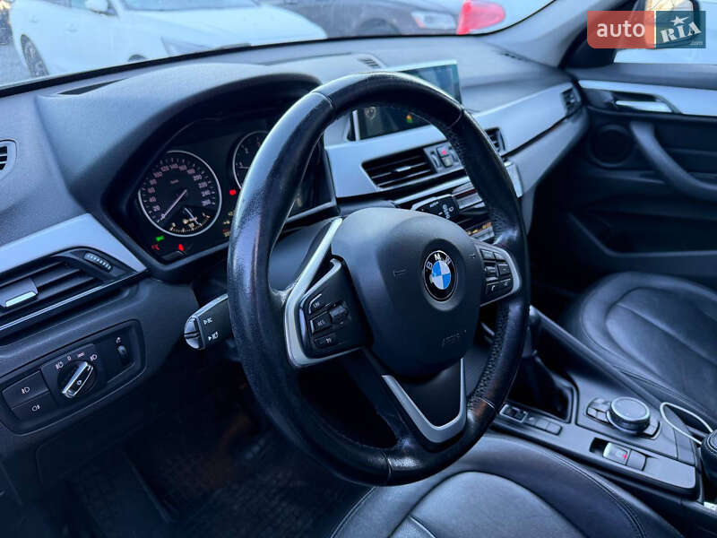 Внедорожник / Кроссовер BMW X1 2015 в Стрые