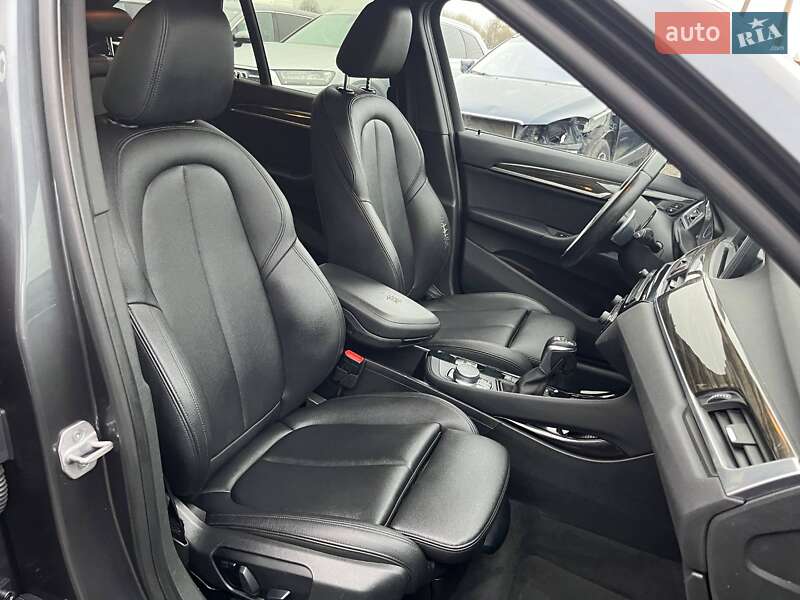 Позашляховик / Кросовер BMW X1 2016 в Луцьку