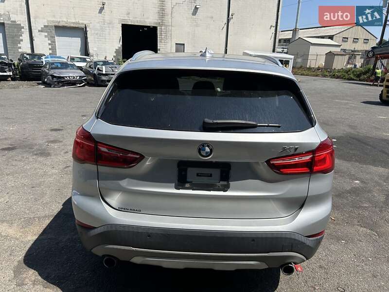 Внедорожник / Кроссовер BMW X1 2017 в Киеве