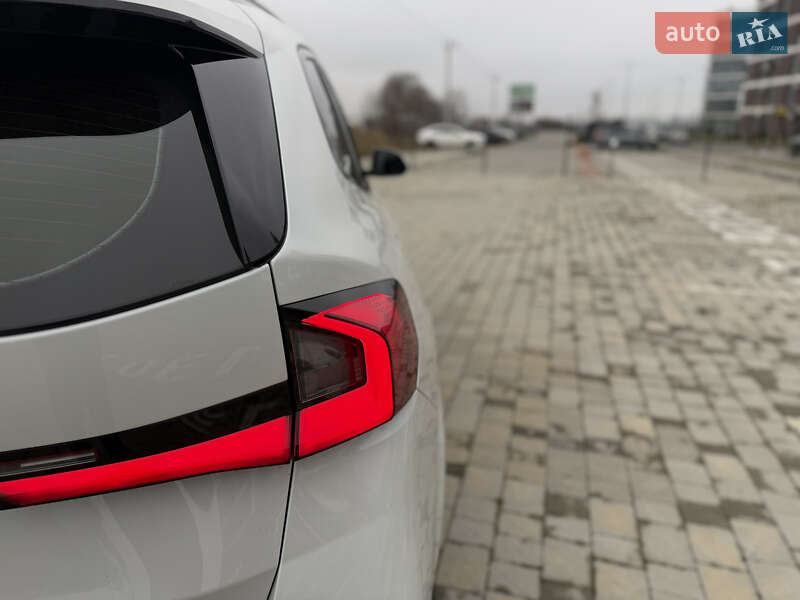 Внедорожник / Кроссовер BMW X1 2024 в Львове