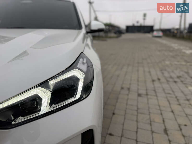 Внедорожник / Кроссовер BMW X1 2024 в Львове