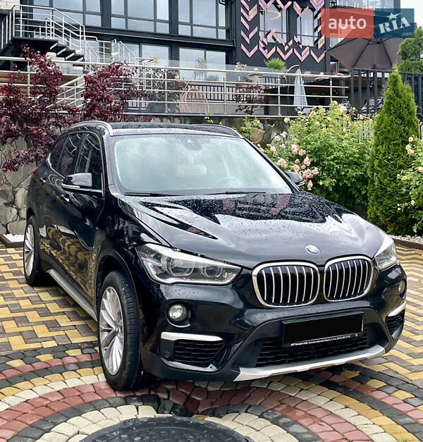 Внедорожник / Кроссовер BMW X1 2017 в Киеве