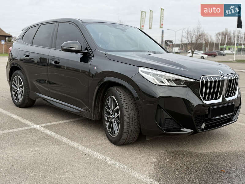 Внедорожник / Кроссовер BMW X1 2024 в Киеве