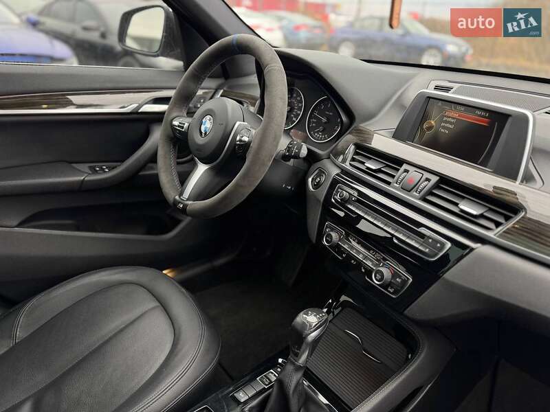 Позашляховик / Кросовер BMW X1 2016 в Луцьку