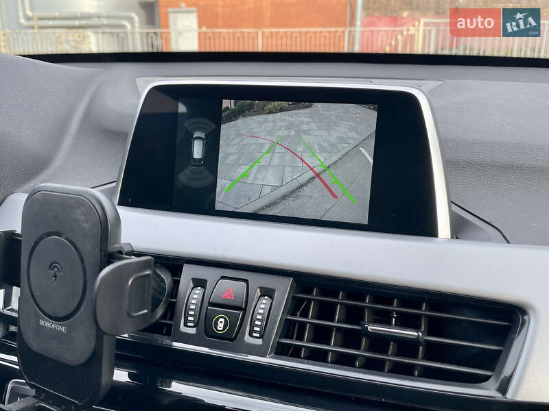 Внедорожник / Кроссовер BMW X1 2017 в Киеве