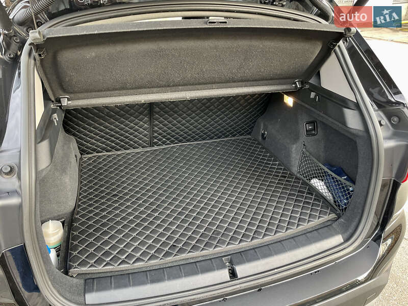 Внедорожник / Кроссовер BMW X1 2017 в Киеве