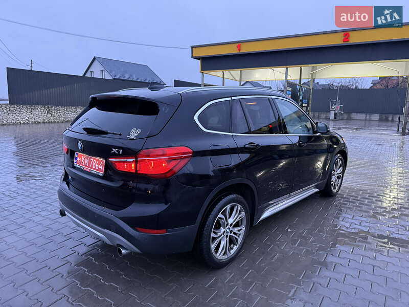 Внедорожник / Кроссовер BMW X1 2016 в Тернополе