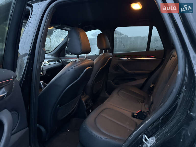 Внедорожник / Кроссовер BMW X1 2016 в Тернополе