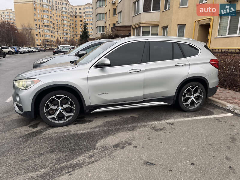 Внедорожник / Кроссовер BMW X1 2017 в Киеве