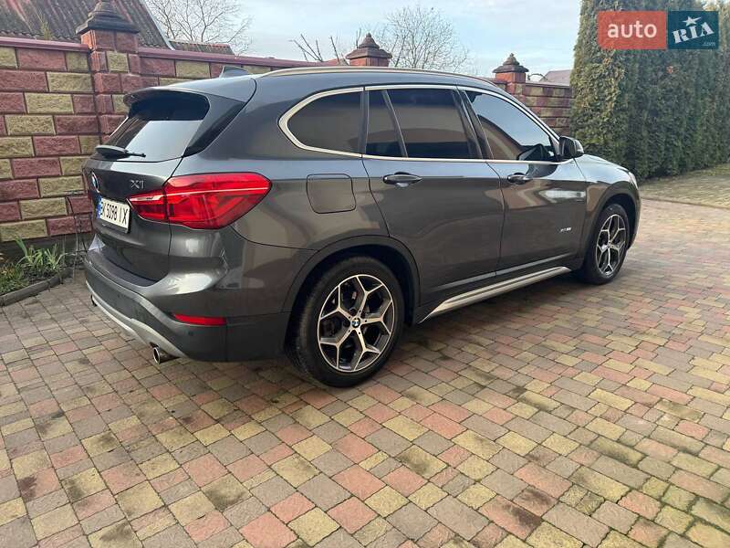 Внедорожник / Кроссовер BMW X1 2018 в Ровно