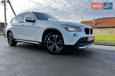 Внедорожник / Кроссовер BMW X1 2012 в Солотвине