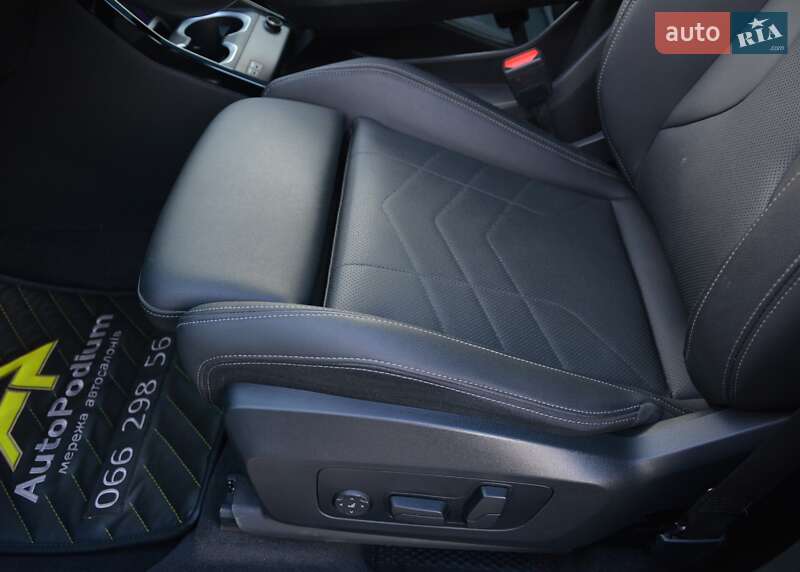 Внедорожник / Кроссовер BMW X1 2023 в Киеве