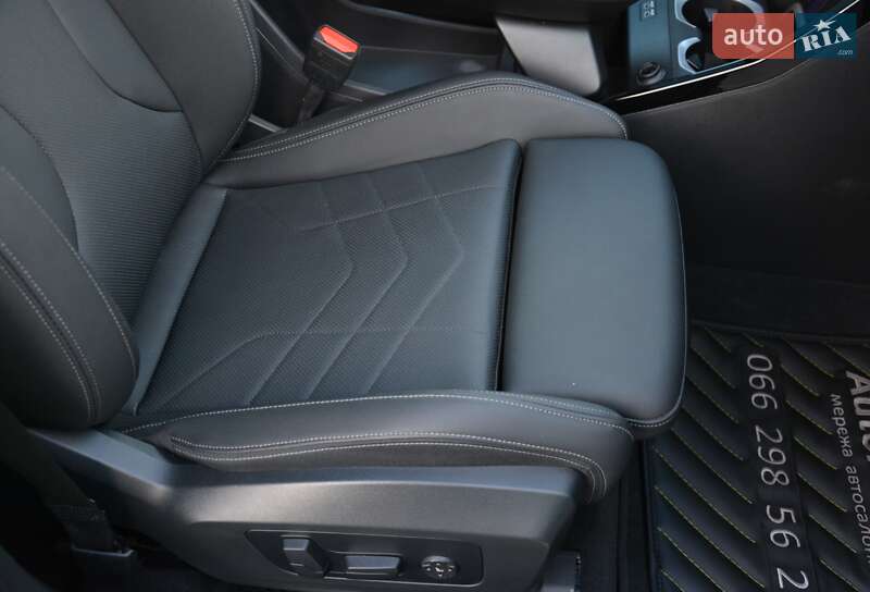 Внедорожник / Кроссовер BMW X1 2023 в Киеве