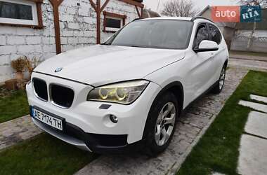 Внедорожник / Кроссовер BMW X1 2012 в Каменском