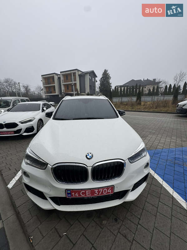 Позашляховик / Кросовер BMW X1 2016 в Львові фото 5 Позашляховик / Кросовер BMW X1 2016 в Львові