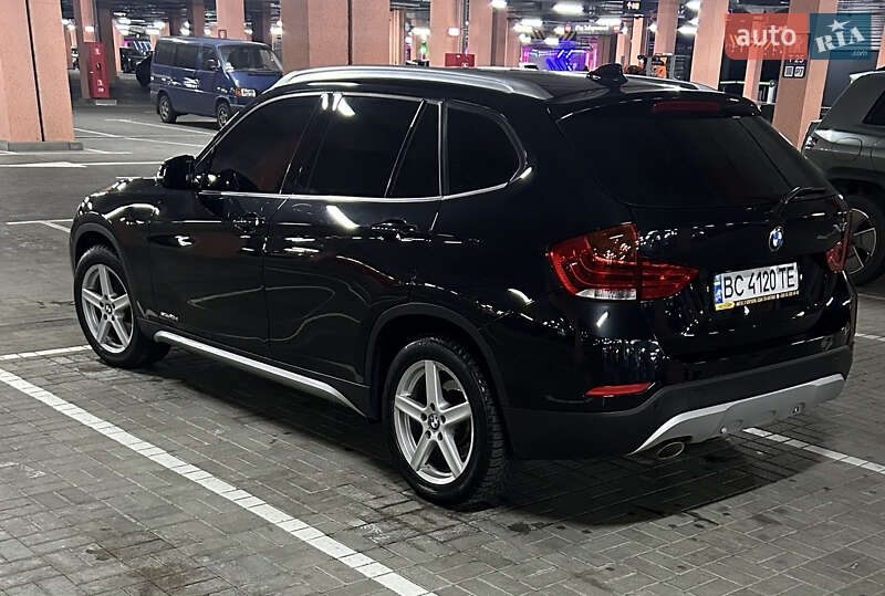 Внедорожник / Кроссовер BMW X1 2015 в Киеве