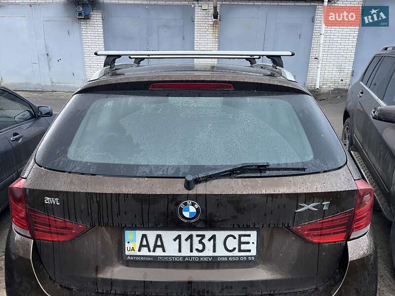 Позашляховик / Кросовер BMW X1 2011 в Києві