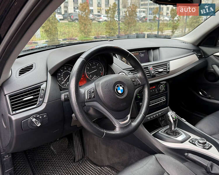 Позашляховик / Кросовер BMW X1 2015 в Києві