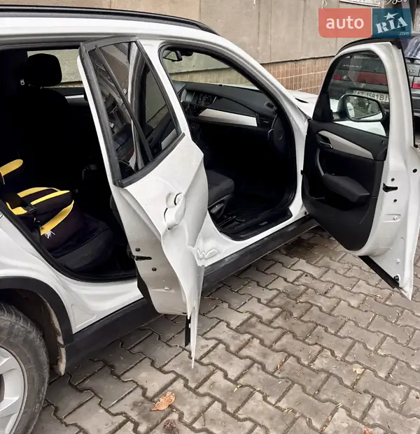 BMW X1 2013 VIN WBAVN71010VW82336 фото оголошення 13 з 67