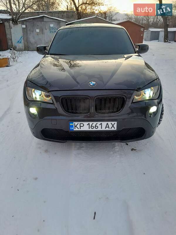 Позашляховик / Кросовер BMW X1 2010 в Запоріжжі