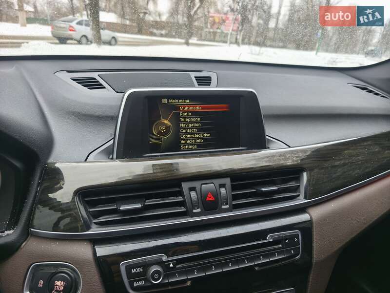 Позашляховик / Кросовер BMW X1 2017 в Дніпрі