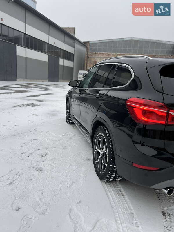 Внедорожник / Кроссовер BMW X1 2015 в Львове