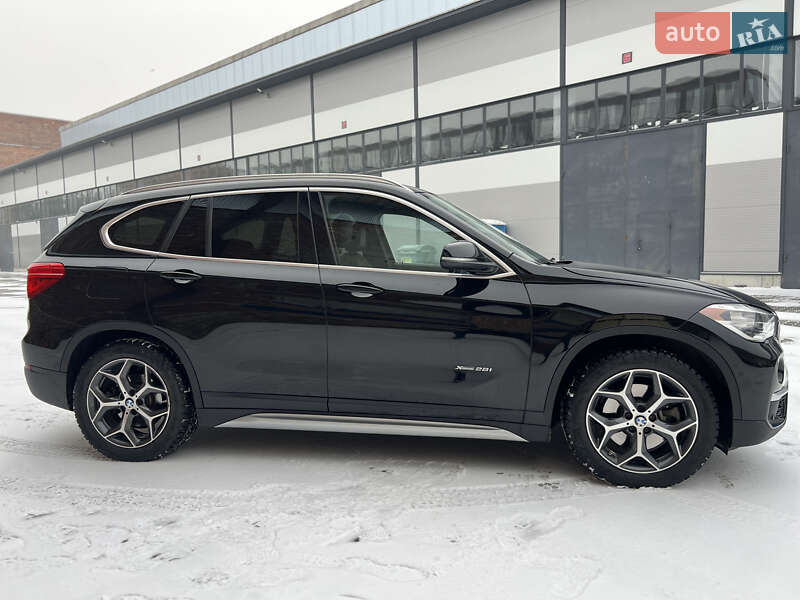 Внедорожник / Кроссовер BMW X1 2015 в Львове