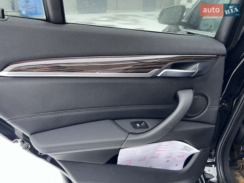 Внедорожник / Кроссовер BMW X1 2015 в Львове