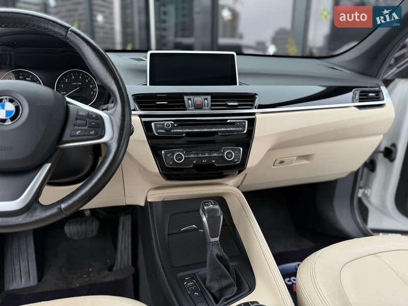 Внедорожник / Кроссовер BMW X1 2016 в Киеве фото 24 Внедорожник / Кроссовер BMW X1 2016 в Киеве