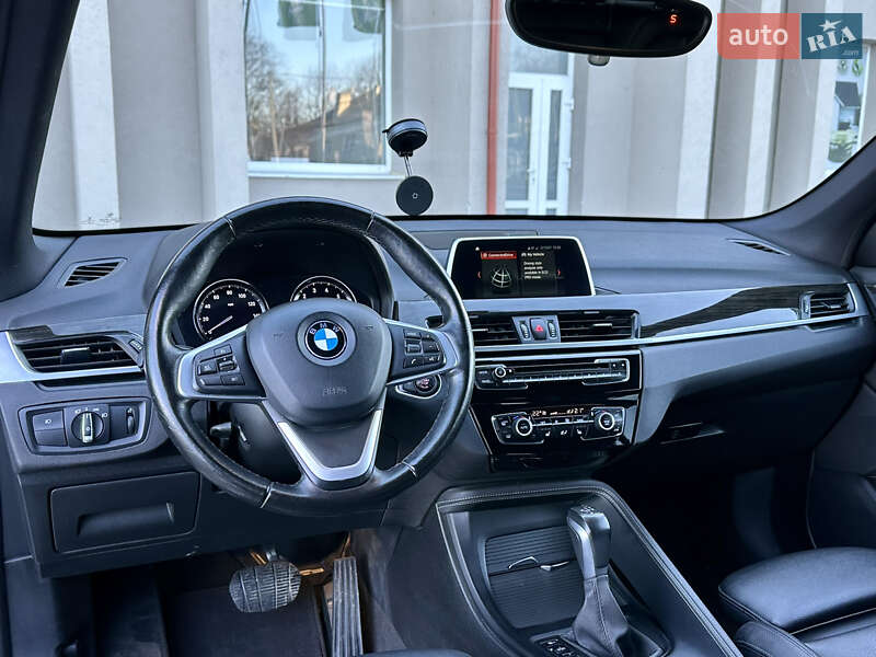 Внедорожник / Кроссовер BMW X1 2018 в Дрогобыче