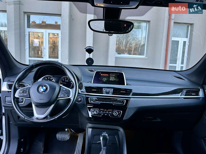 Внедорожник / Кроссовер BMW X1 2018 в Дрогобыче