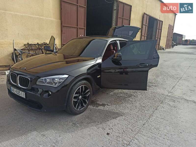 Внедорожник / Кроссовер BMW X1 2012 в Павлограде