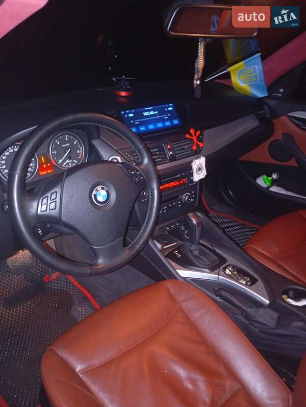 Внедорожник / Кроссовер BMW X1 2012 в Павлограде