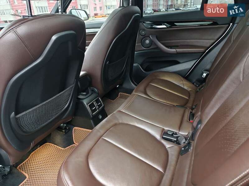 Внедорожник / Кроссовер BMW X1 2016 в Виннице