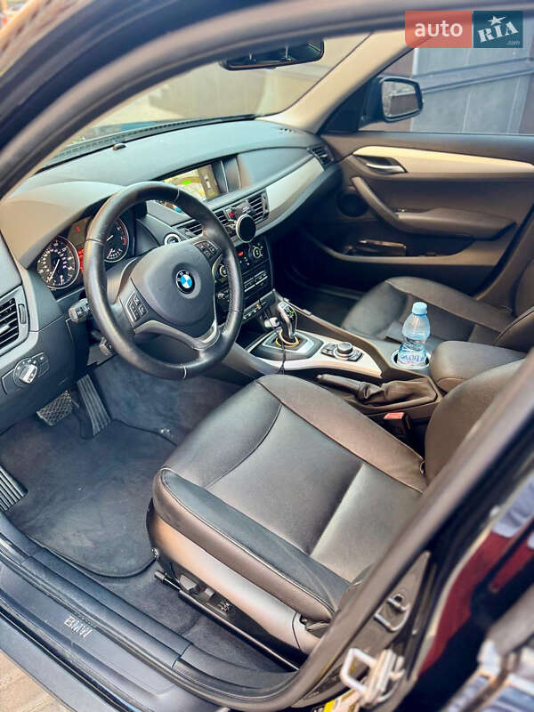 Внедорожник / Кроссовер BMW X1 2015 в Одессе