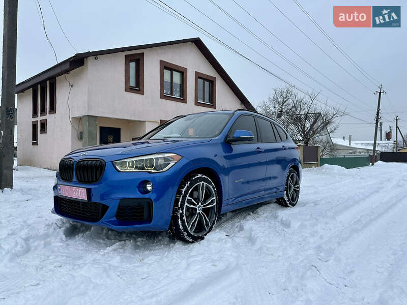 Позашляховик / Кросовер BMW X1 2016 в Звягелі
