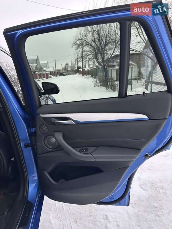 Позашляховик / Кросовер BMW X1 2016 в Звягелі