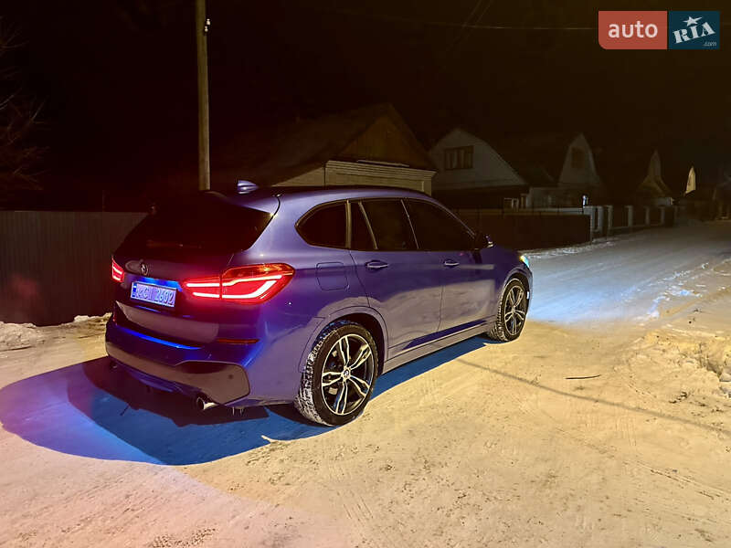 Позашляховик / Кросовер BMW X1 2016 в Звягелі