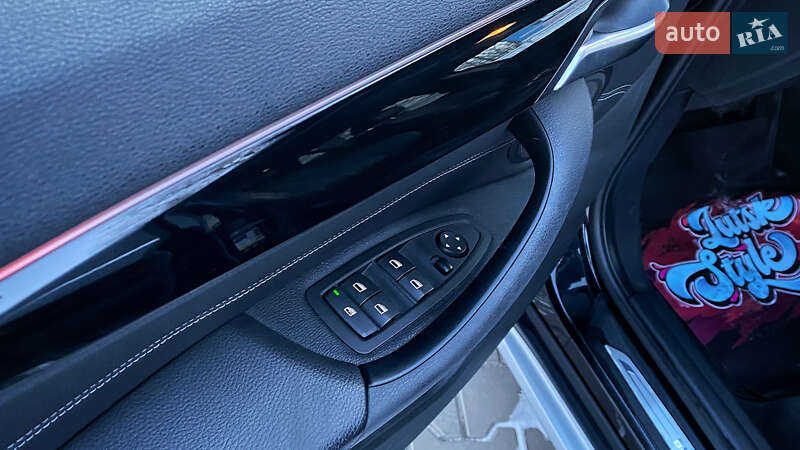 Внедорожник / Кроссовер BMW X1 2016 в Луцке