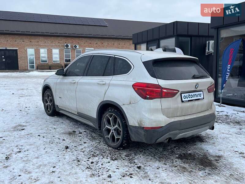 Внедорожник / Кроссовер BMW X1 2016 в Луцке