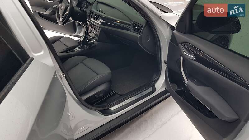 Внедорожник / Кроссовер BMW X1 2014 в Киеве