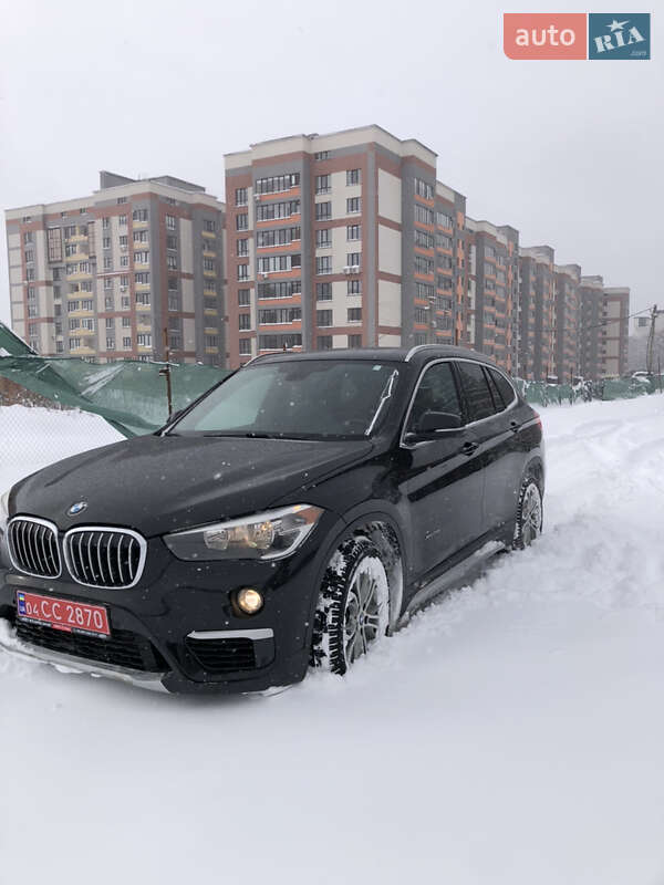 Внедорожник / Кроссовер BMW X1 2016 в Тернополе
