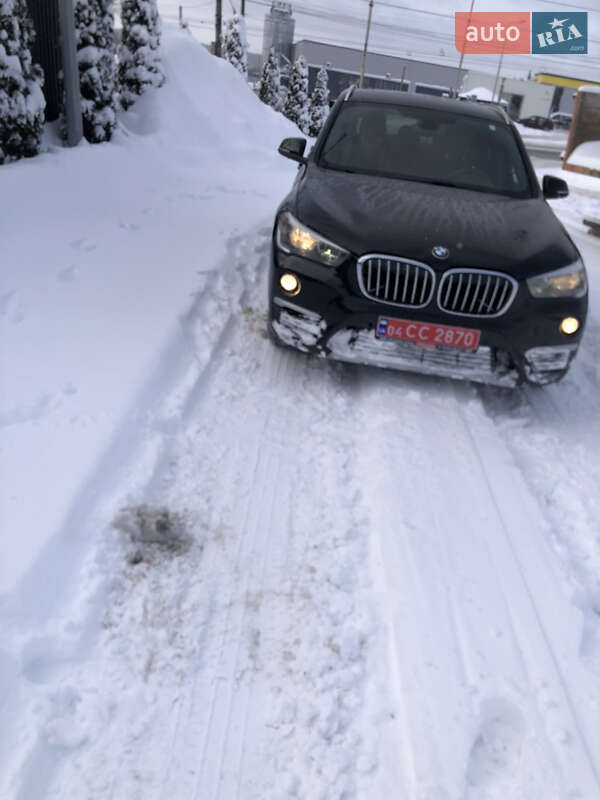 Внедорожник / Кроссовер BMW X1 2016 в Тернополе