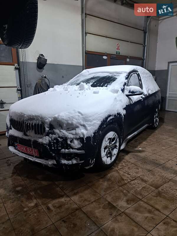 Внедорожник / Кроссовер BMW X1 2018 в Ковеле