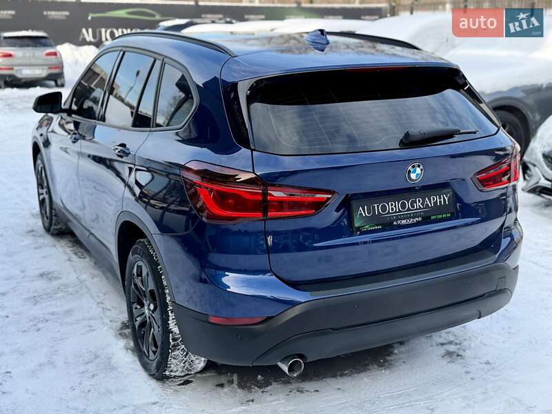 Внедорожник / Кроссовер BMW X1 2017 в Киеве